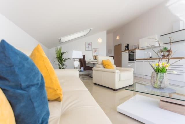 Luxury Apartment Anto With Sea View And Balcony Banjole Exterior photo